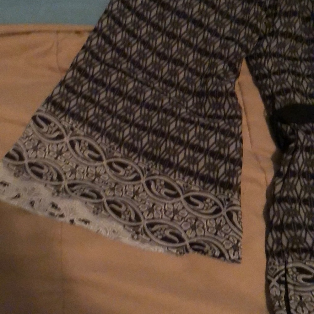 Blouse - Picture 3 of 6